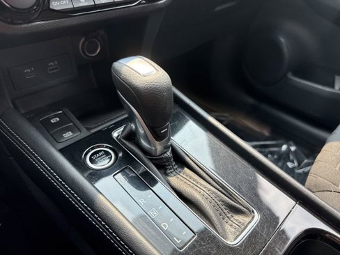 Used 2022 Nissan Kicks SV image 19