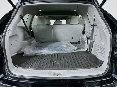 Used 2015 Toyota Highlander XLE image 29