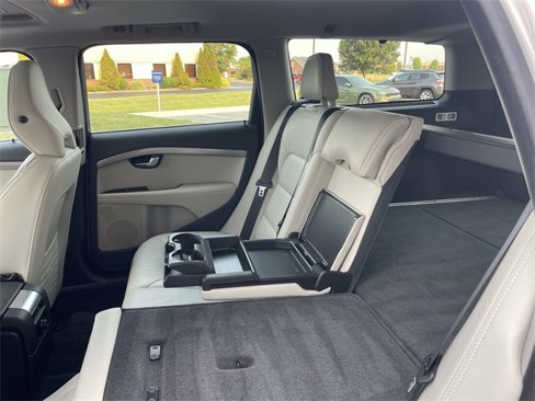Used 2013 Volvo XC70 3.2 Premier image 15