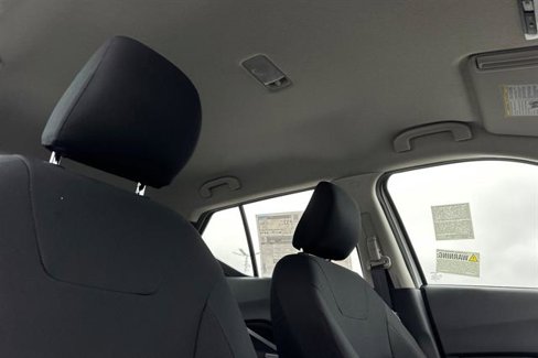 New 2025 Nissan Kicks Play S image 18