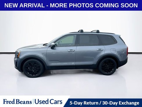Used 2021 Kia Telluride SX w/ SX Prestige Package image 4