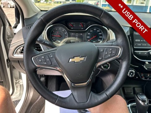 Used 2017 Chevrolet Cruze Premier image 16