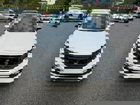 Used 2021 Honda Civic EX image 4