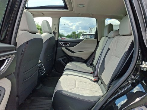 Used 2021 Subaru Forester Premium image 10
