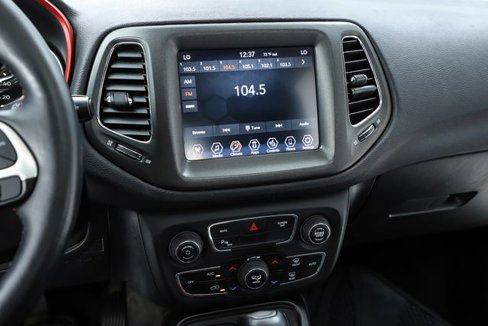 Used 2017 Jeep Compass Trailhawk w/ Leather Interior Group image 28