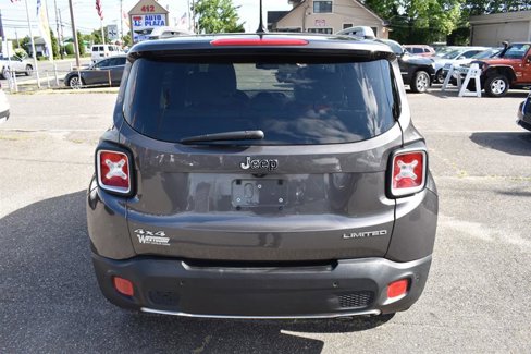 Used 2016 Jeep Renegade Limited image 7
