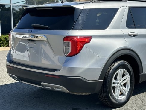 Used 2023 Ford Explorer XLT w/ Equipment Group 202A image 39