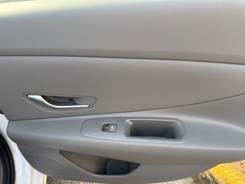 New 2025 Hyundai Elantra Sport image 16