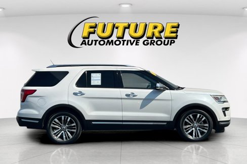 Certified 2018 Ford Explorer Platinum image 2