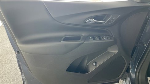 Used 2018 Chevrolet Equinox LT image 36