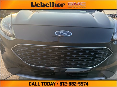 Used 2020 Ford Escape SE image 12