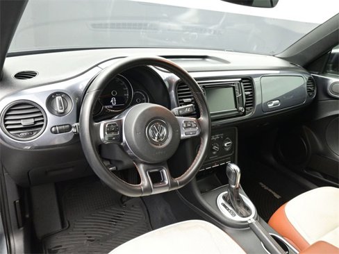 Used 2017 Volkswagen Beetle 1.8T Classic image 17