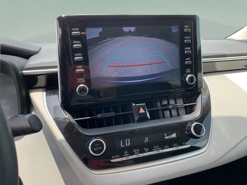 Used 2020 Toyota Corolla LE image 31