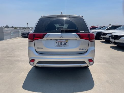 Used 2018 Mitsubishi Outlander GT image 5