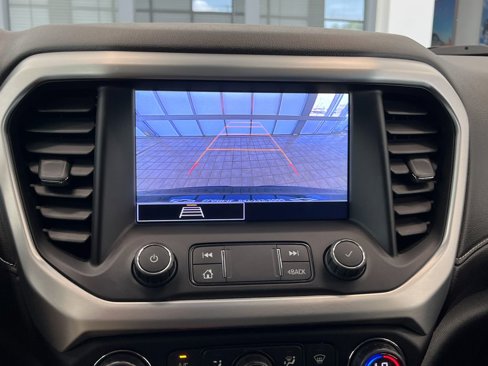 Used 2021 GMC Acadia SLE w/ Driver Convenience Package image 24