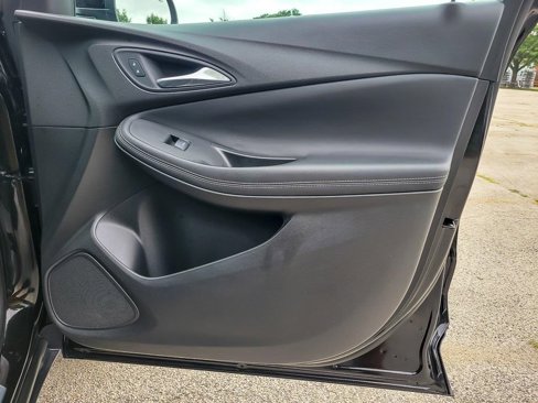 Used 2021 Buick Encore GX Essence image 22