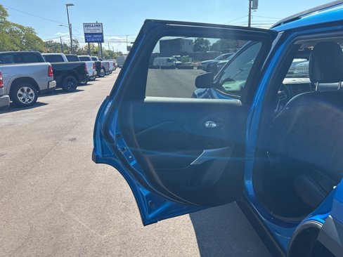 Used 2017 Jeep Cherokee Trailhawk w/ Cold Weather Group image 14