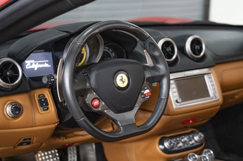 Used 2011 Ferrari California image 34