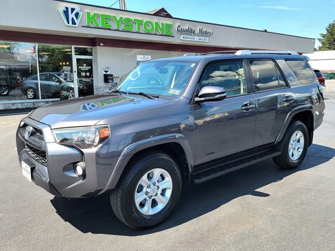 Used 2018 Toyota 4Runner SR5 Premium image 1