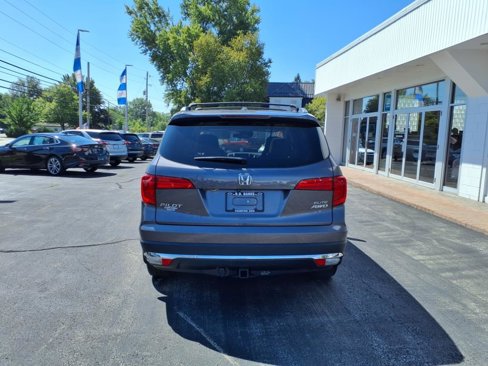 Used 2017 Honda Pilot Elite image 4