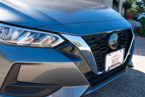 Used 2022 Nissan Sentra SV image 2