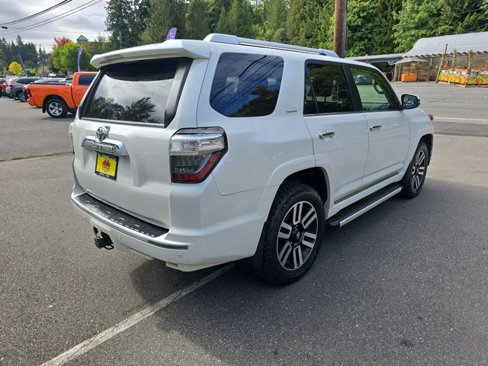 Used 2018 Toyota 4Runner SR5 image 6