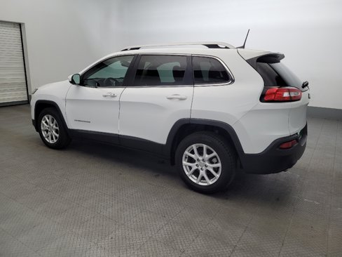 Used 2018 Jeep Cherokee Latitude Plus w/ Cold Weather Group image 3