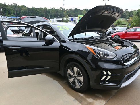 Used 2020 Kia Niro LX image 12