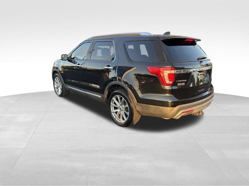 Used 2017 Ford Explorer Limited image 4