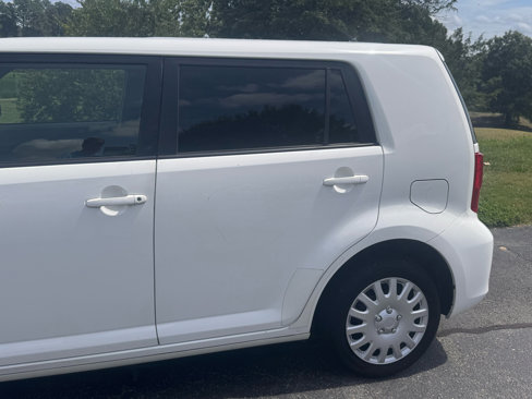 Used 2014 Scion xB image 8