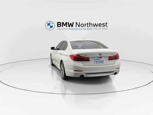 Used 2018 BMW 530i xDrive image 13