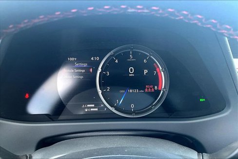 Used 2019 Lexus UX 200 image 20