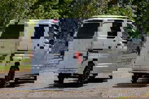 Used 2020 Nissan NV200 SV w/ Sliding Glass Door Package image 5