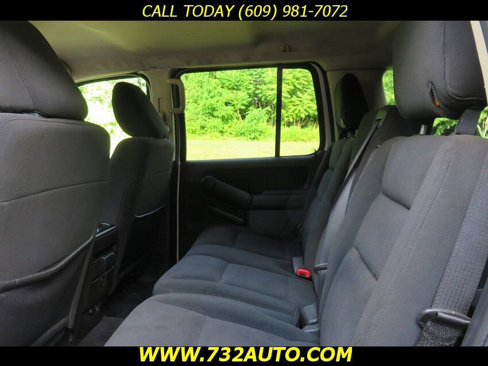 Used 2010 Ford Explorer XLT image 9