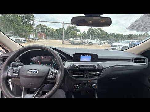 Used 2020 Ford Escape S image 10