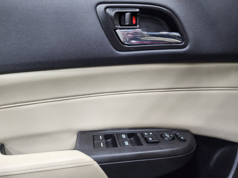 Used 2015 Acura ILX w/ Premium Package image 18