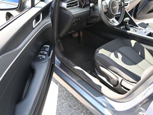 Used 2022 Kia K5 LXS image 23