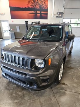 Used 2020 Jeep Renegade Sport w/ Sport Appearance Group image 47