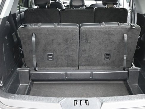 Used 2023 Ford Explorer XLT w/ Equipment Group 202A image 14