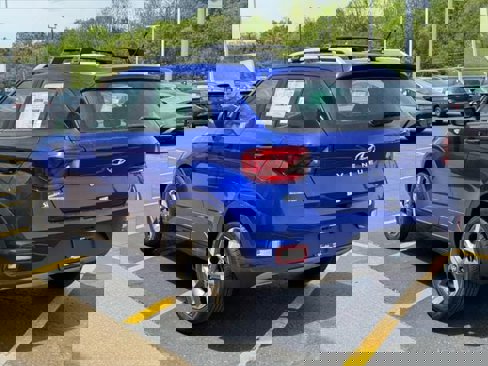 New 2025 Hyundai Venue SEL image 4