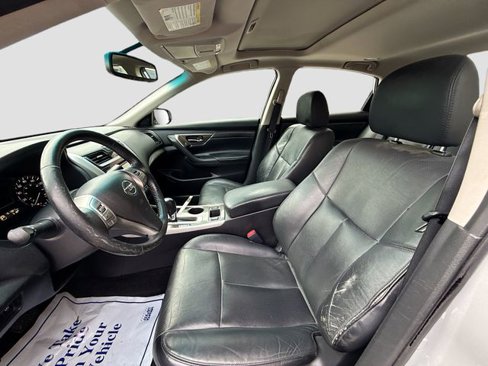 Used 2015 Nissan Altima 2.5 SL w/ Technology Package image 22