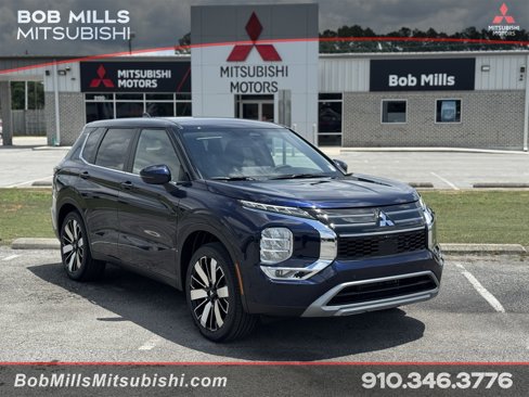 New 2025 Mitsubishi Outlander SE image 1