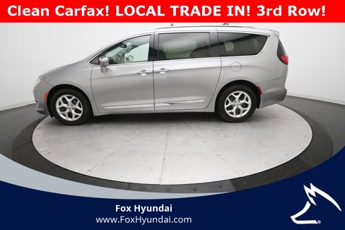 Used 2020 Chrysler Pacifica Limited image 24