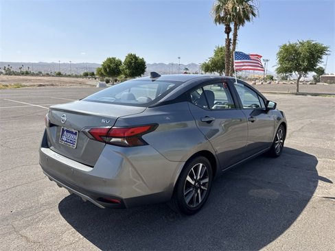 Used 2021 Nissan Versa SV image 5