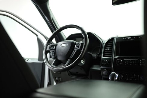 Used 2019 Ford F150 XLT image 48