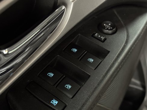 Used 2016 Chevrolet Equinox LT w/ Convenience Package image 19