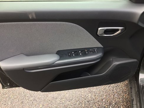 New 2025 Kia K4 EX image 13