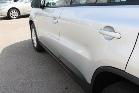 Used 2017 Volkswagen Tiguan S image 48