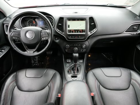 Used 2019 Jeep Cherokee Trailhawk image 10