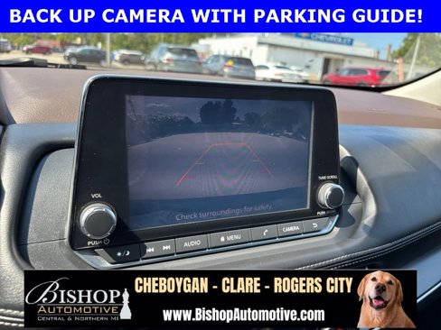 Used 2022 Nissan Rogue SV image 11